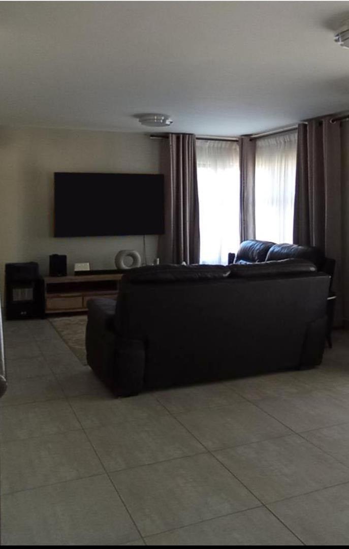 4 Bedroom Property for Sale in Hartbeespoort North West